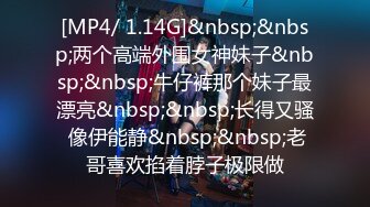 30CM大屌顶到花心了，顶到肚脐眼还要上，每顶一下这女的简直爽上天哦，阴穴也是个奇迹！