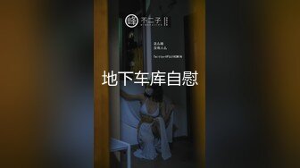 【歌厅探花】包臀裙美女，唱唱歌摸摸奶子