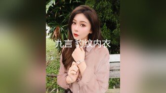 男技师TP推油按摩TP又来了个女客户推完背阴部按摩近距离特写快速扣逼呻吟大声非常诱人