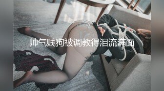 商场白色隔板全景后拍多位美女尿尿1 (2)