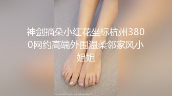 胸大无脑00后和炮友双飞