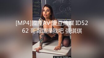 [MP4/ 172M]&nbsp;&nbsp;妻子很骚，商场买了一条紫色的内裤，洗好澡穿着在床上等我，忍不住脱了裤子操一下