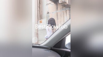 【OnlyFans】OF极品女神 Naomiii 付费福利，后备箱的专属礼物，打卡景点外拍，极品大屁股 26